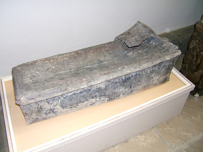 Lead
                  Coffin